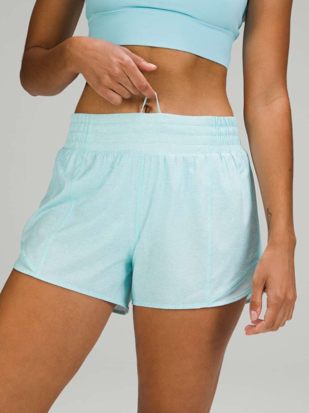 Lululemon Hotty Hot High-Rise Short 4" Heather Lux Multi Icing Blue Size 2